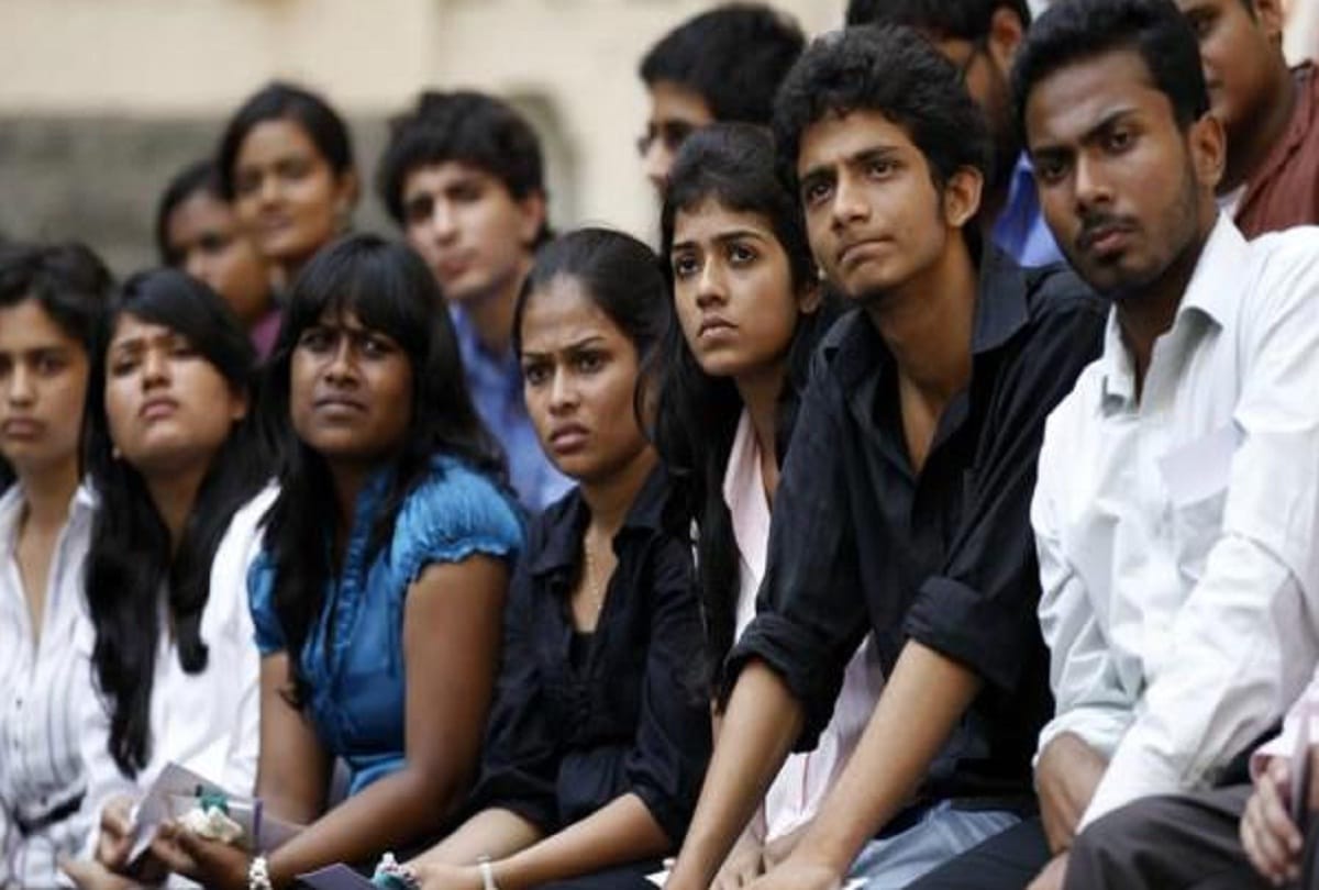 MBA passed students apply for post of conductor
