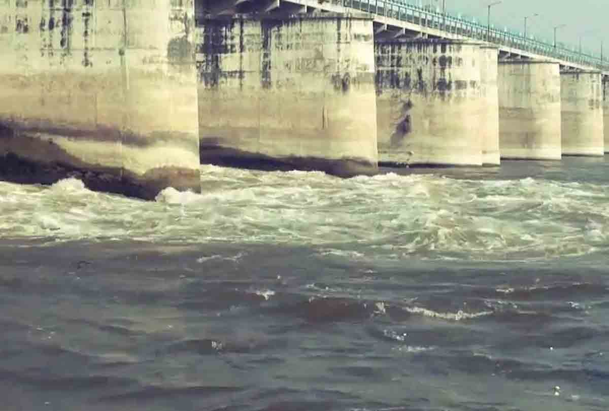 oxygen lost in kanpur Ganga river water