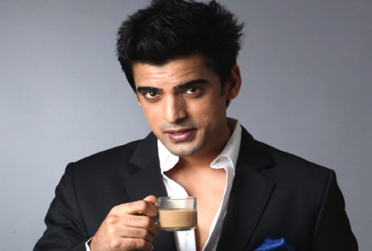 TV actor Mohit Malik breaks down doing intense emotional scene on the set of Kullfi Kumarr Bajewala