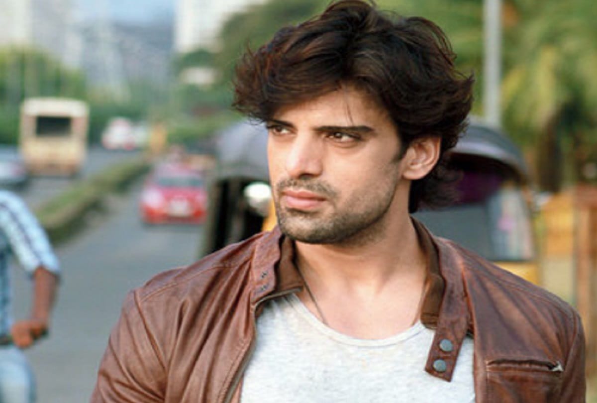TV actor Mohit Malik breaks down doing intense emotional scene on the set of Kullfi Kumarr Bajewala