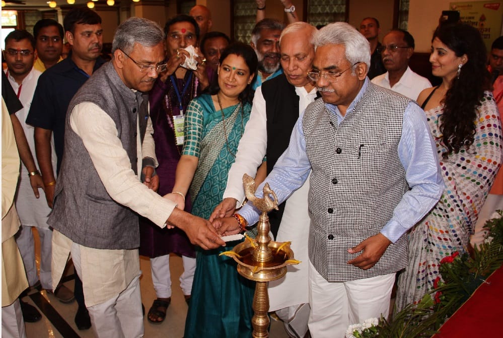Astrologers take beti bachao beti padhao oath said rekha arya