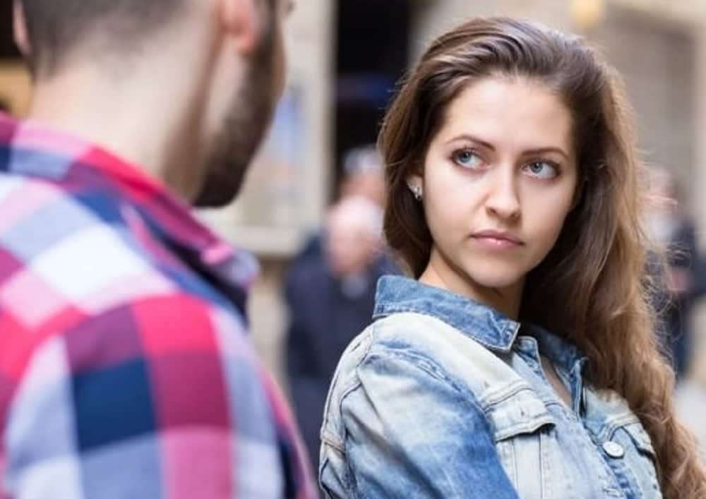 5 ways to make your wife happy when she is angry