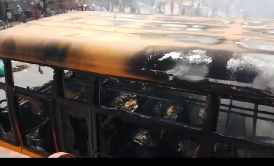 agra protesters set fire on school bus