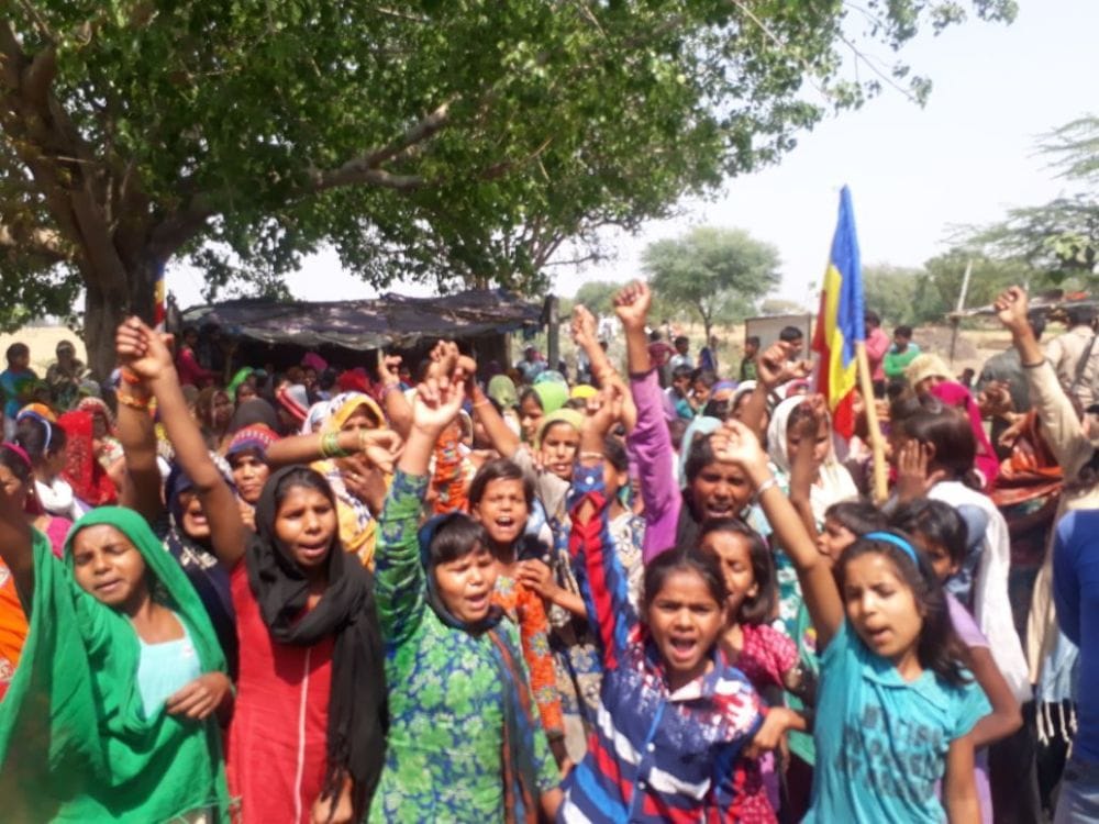 a protestor died in Firozabad