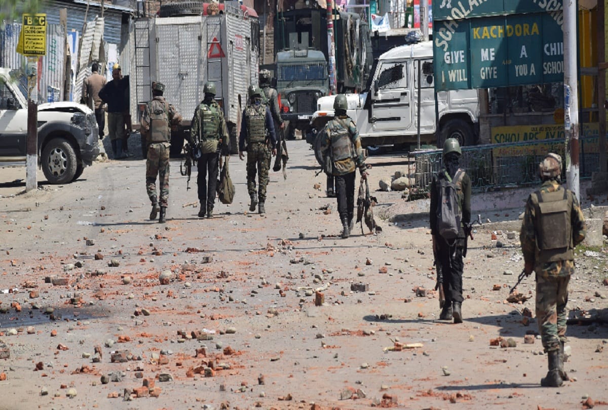pictures of shopian and anantnag encounter south kashmir