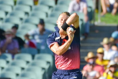 Kolkata Knight Riders announces tomkurran as replacement Mitchell Starcs in ipl 2018