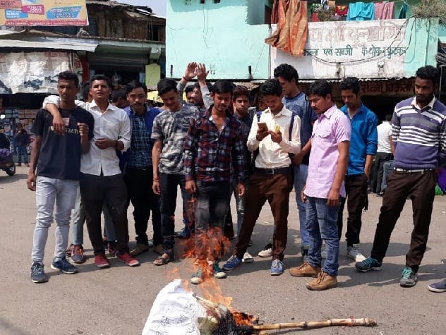 Struggling with lathi charge on unemployed