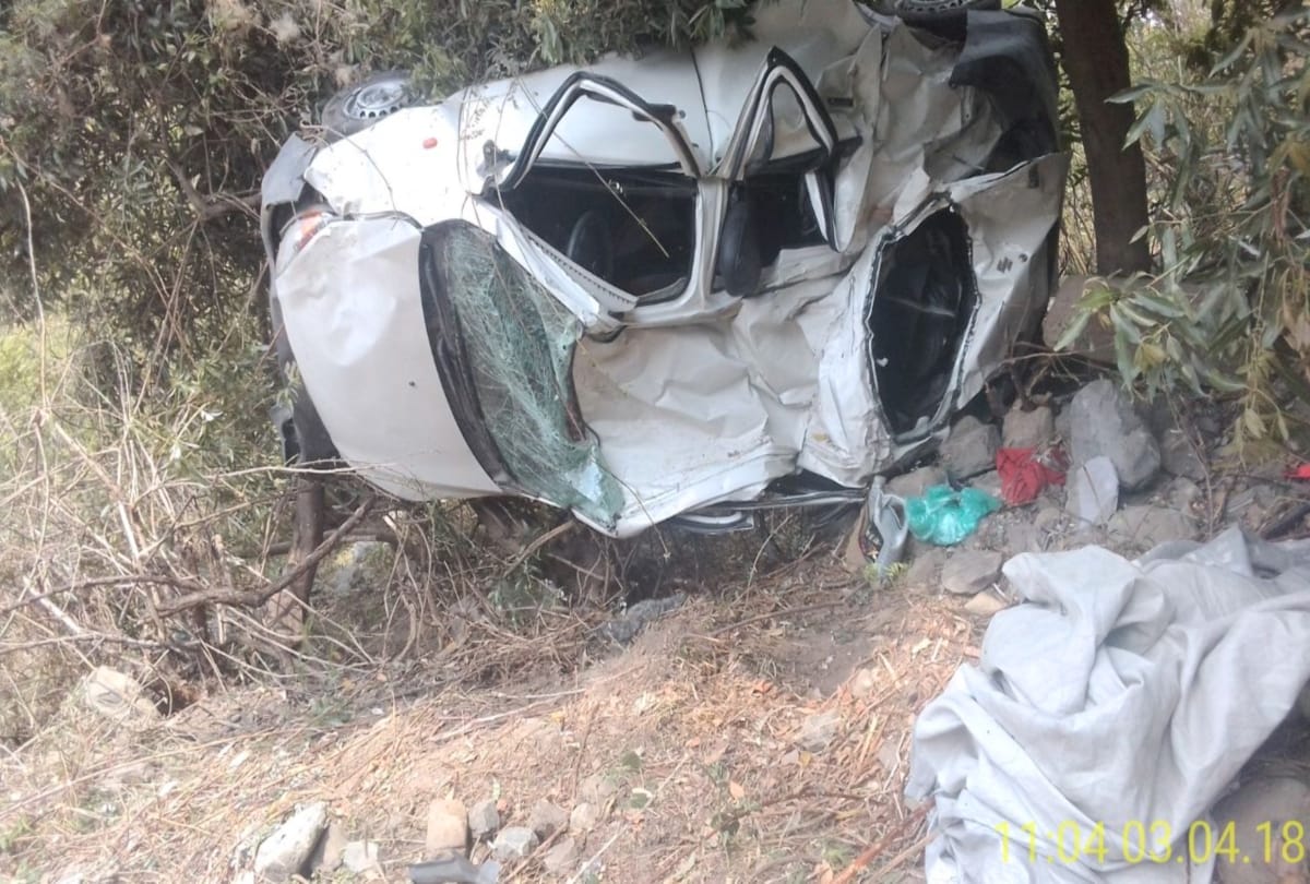 two people died in road accidents himachal 