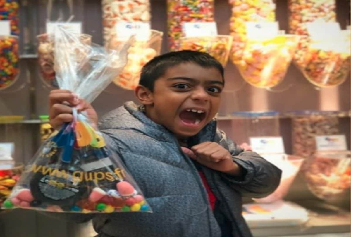 Ajay Devgn Celebrates Birthday With Family Alongwith Vatsal Seth And Ishita Dutta In Paris