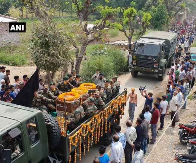 Indian Army Soldier Arvinder Singh Died in Shopian, Funeral in Paternal Village