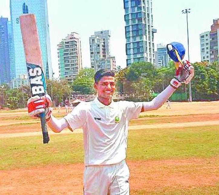 agra player played historic innings