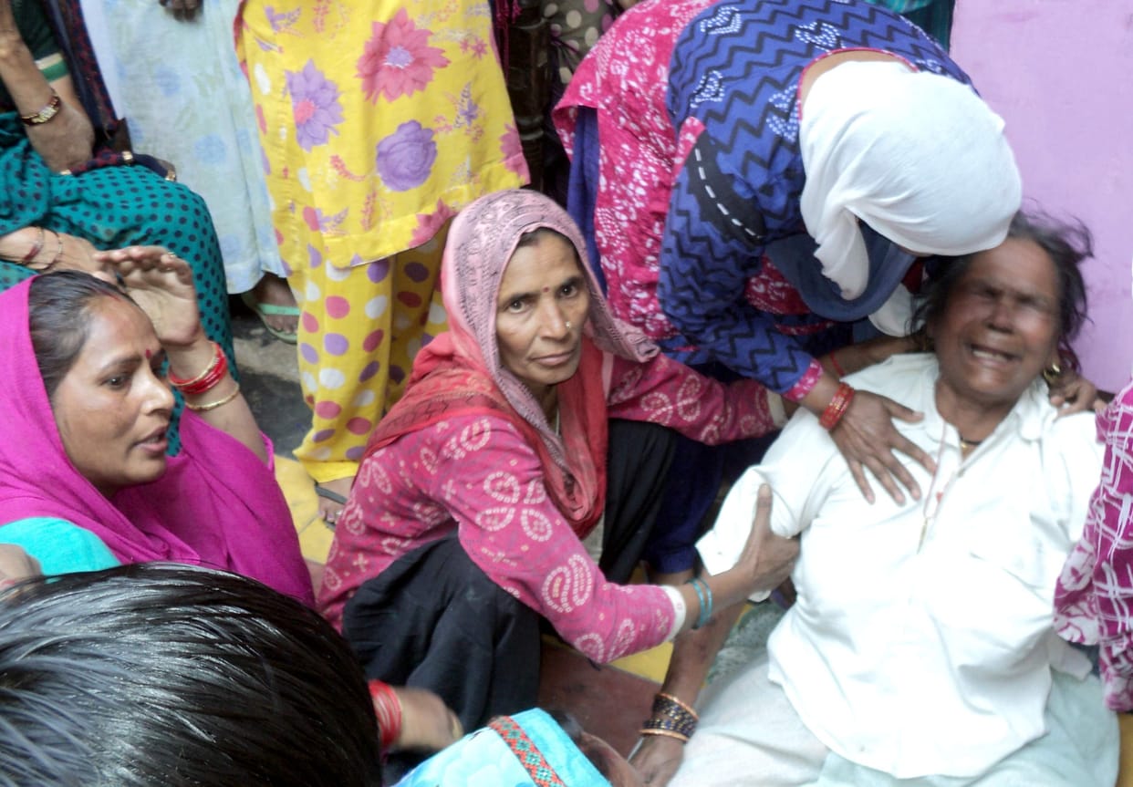 fitter die in Jubilant due to gas leakage 
