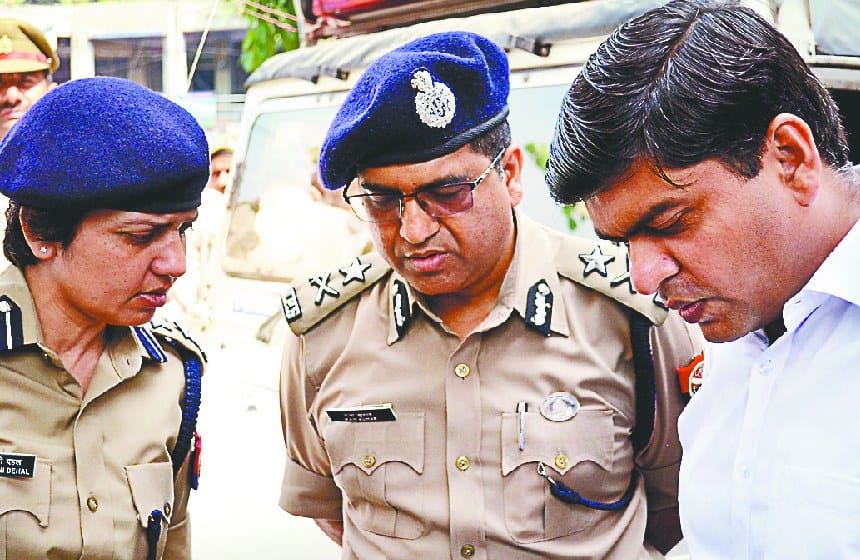 tanaavpoorn shanti, sheher me raf aur psc
