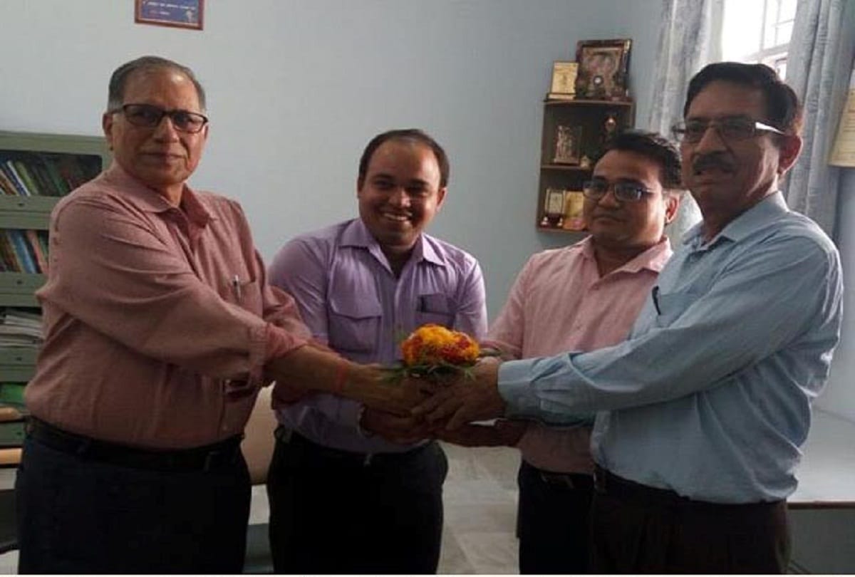 gla teacher will work on government project
