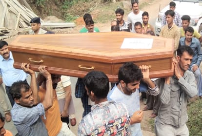 funeral of all four himachal killed in mosul in their ancestral village