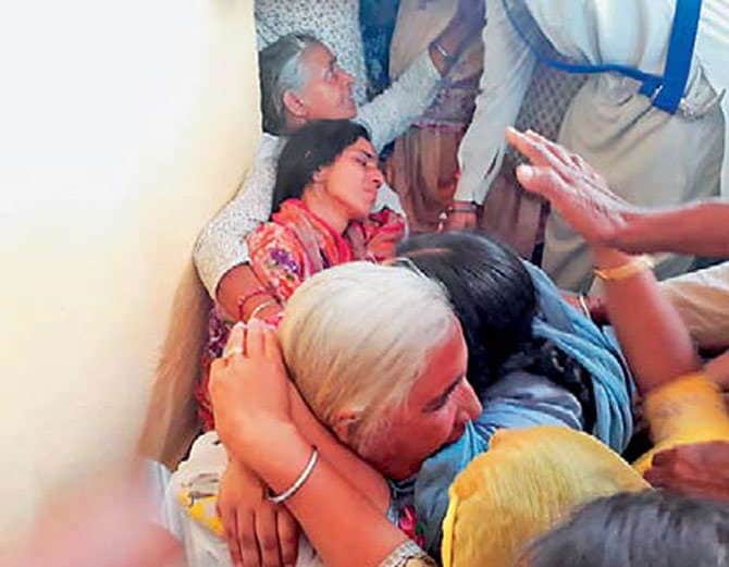 39 Indians Killed in Iraq, Kanwaljit Singh Funeral in Batala Village