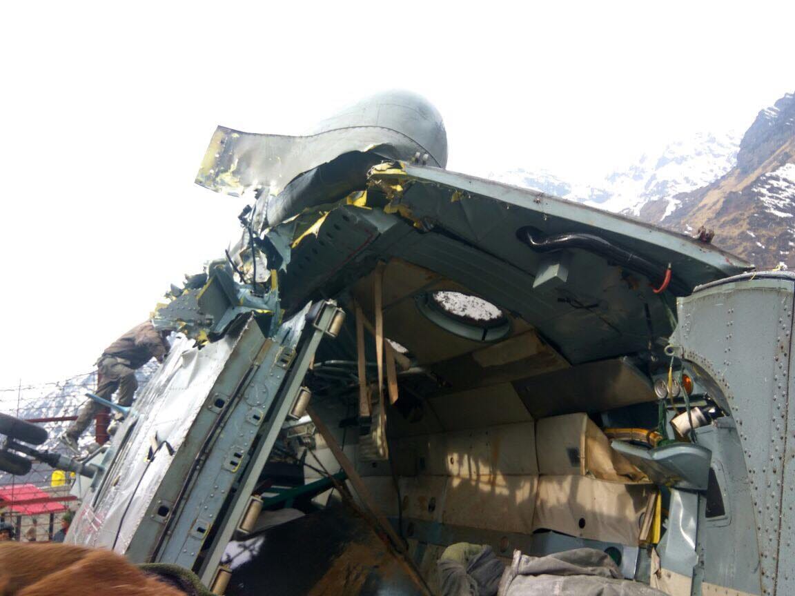 mi 17 crash near kedarnath temple