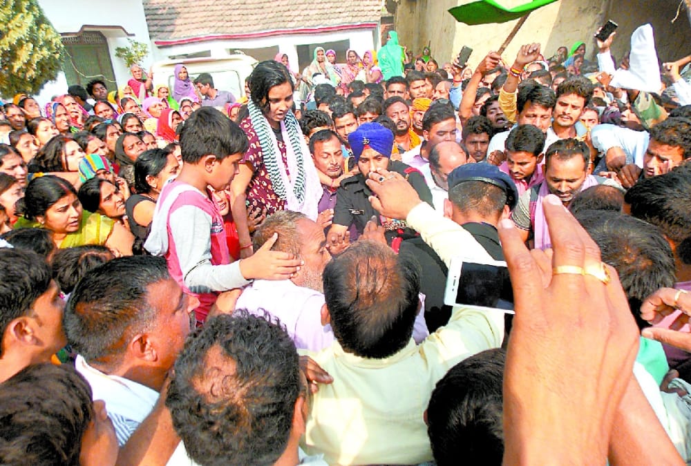 nilesh singh cremeated in sultanpur.