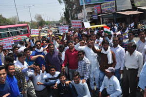 kachhri chorahe pr prdansn