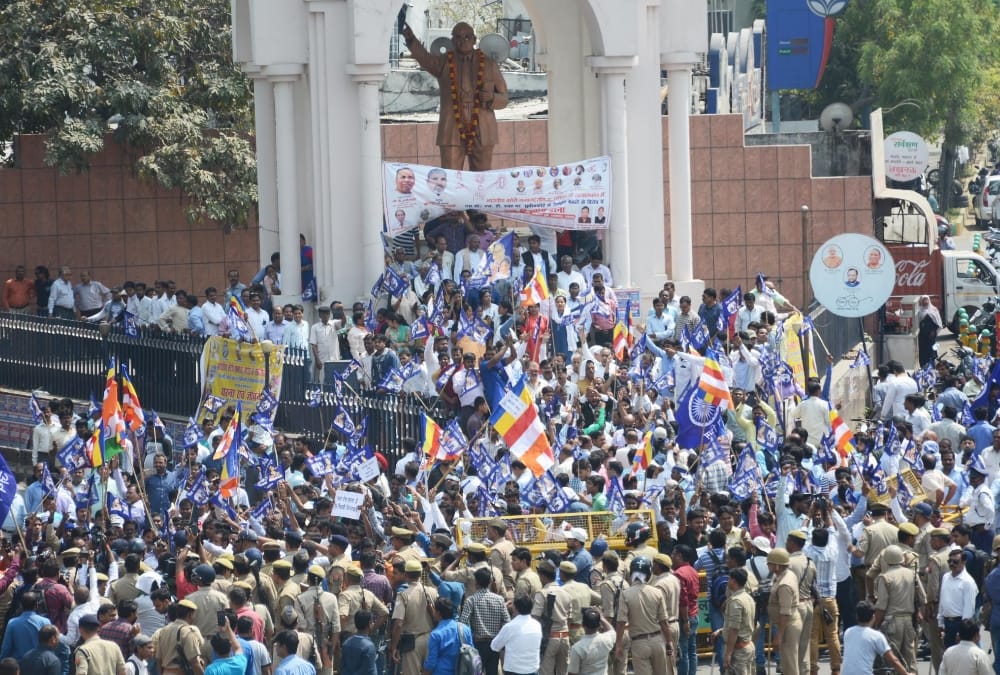 dalit protest becomes a challenge for bjp before 2019 election.