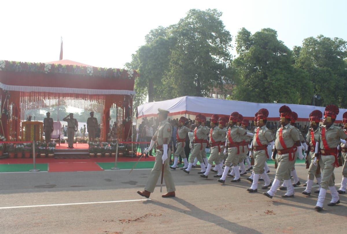 dgp op singh said in raitik parade, up police need to improve its behaviour 
