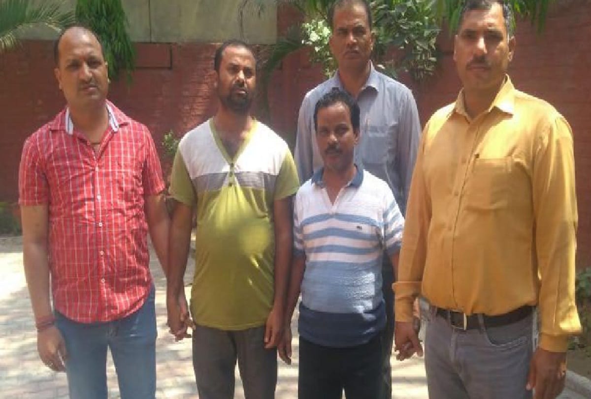 Delhi police Special cell Busted fake currency racket , 2 Smugglers arrested