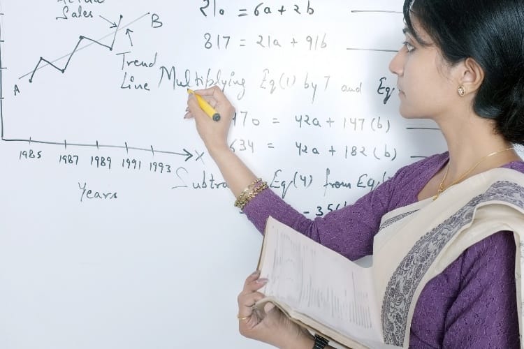 teachers will be appointed on contract basis in aktu 