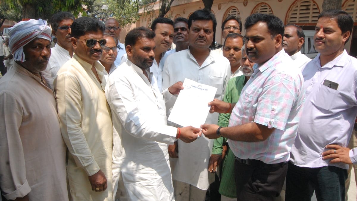 Congressman angry against Dalits on black money