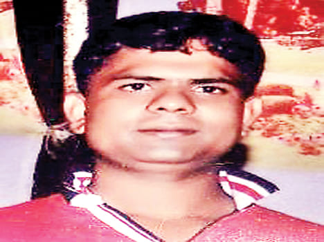 In the mosque the young man hanged from the trap
