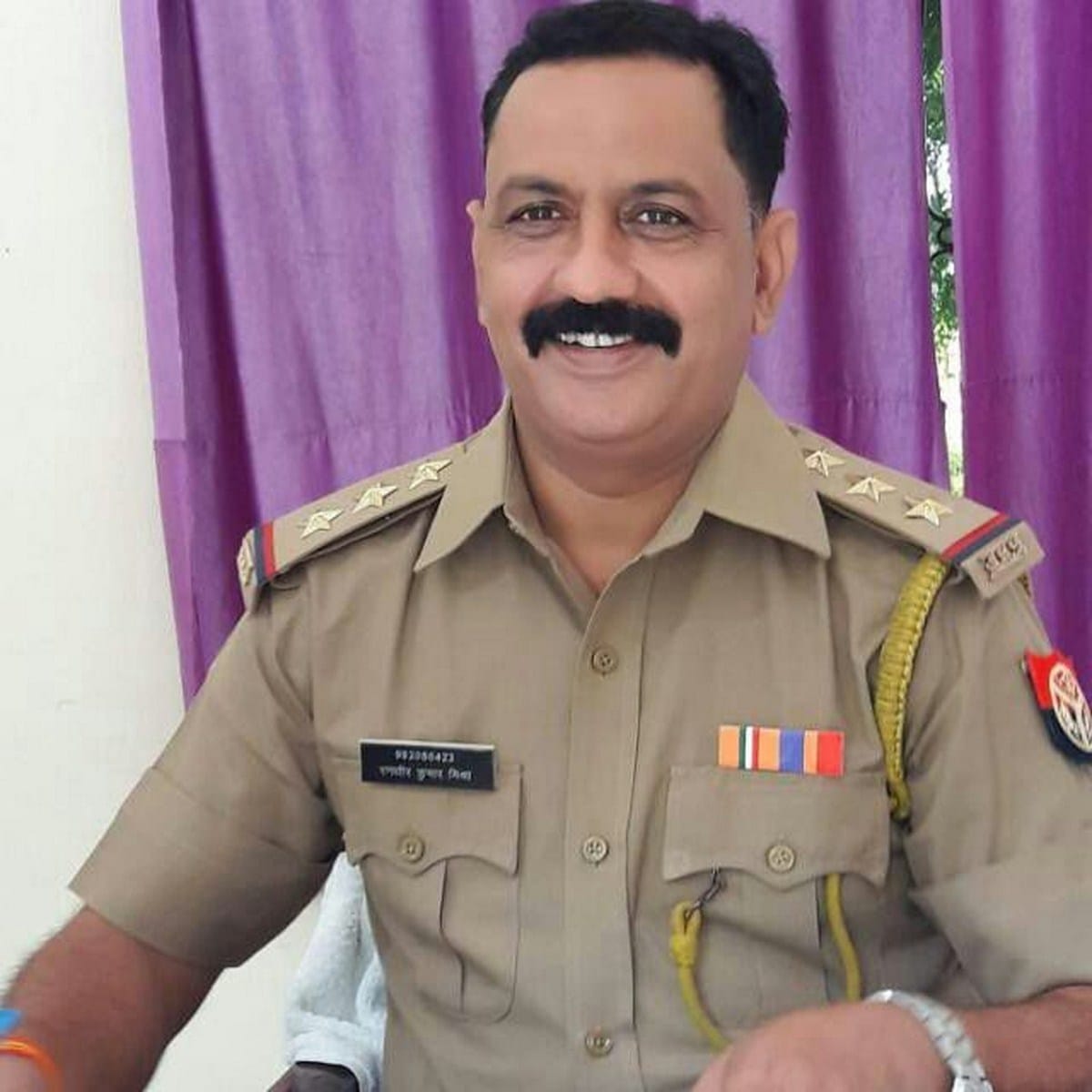 पुलिस ने दिया कैंसर पीड़ित के शव को कंधा