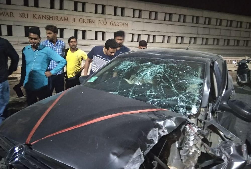 accident in alambagh in lucknow.