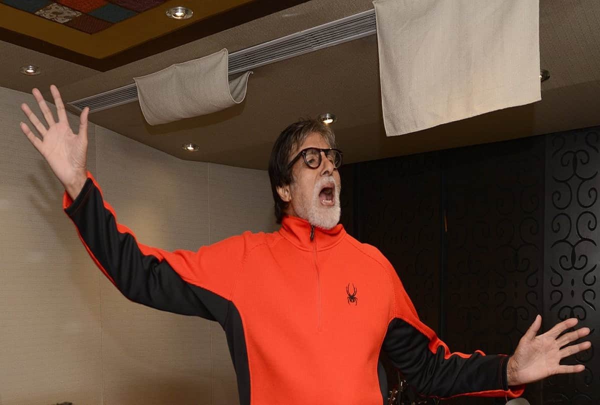 despite poor health Bollywood actor amitabh bachchan recorded a song for film 102 not out