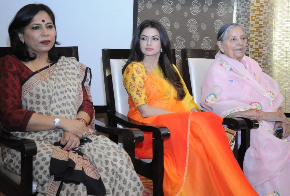 bhagyashree in lucknow.