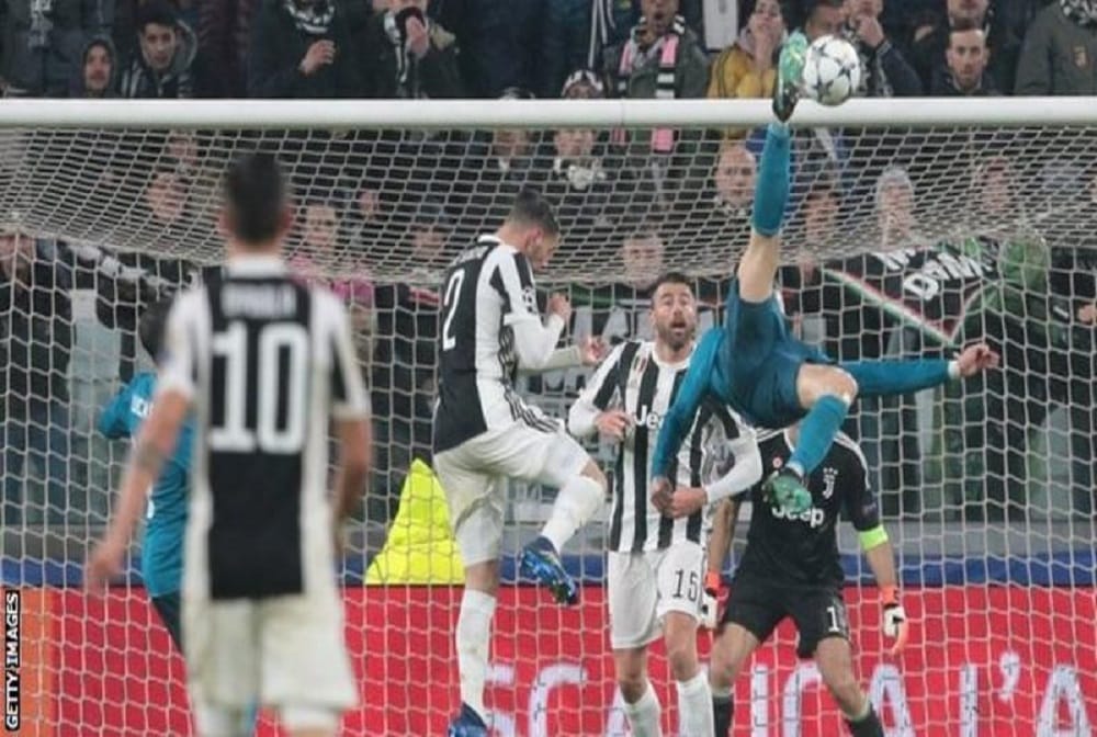 Video: Cristiano Ronaldo bicycle kick night juventus stadium in Champions League