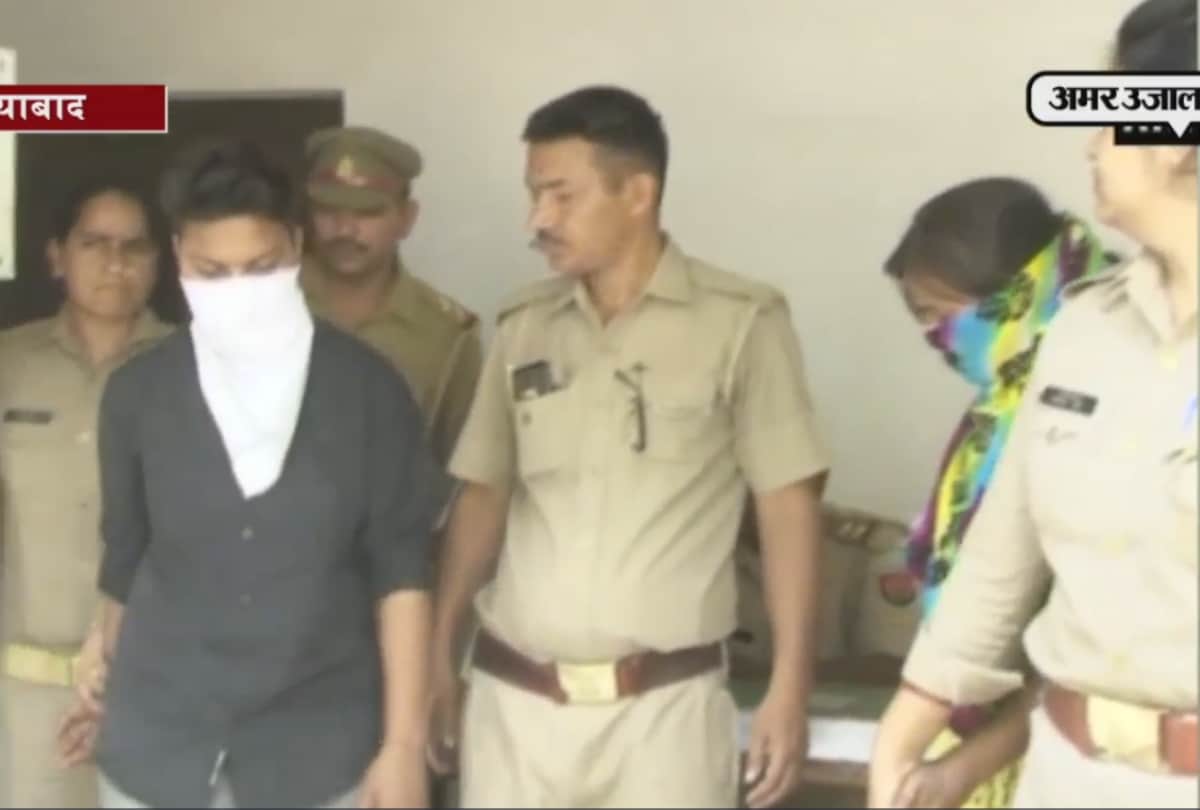 ghaziabad girl who killed her mother for lesbian relationship with teacher arrested, know full story
