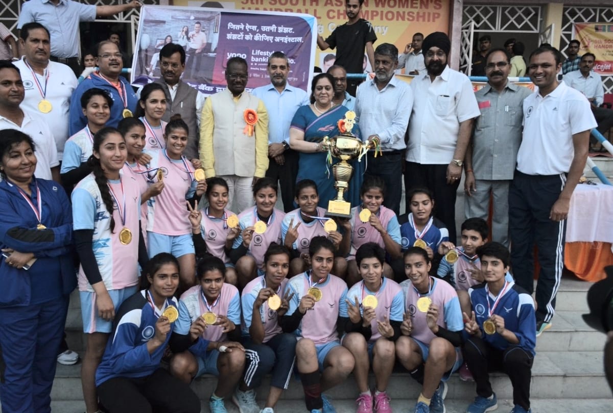 himachal girls made important role in winning handball championship