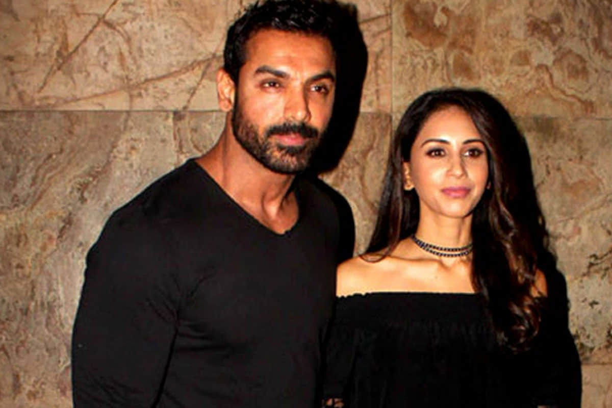 5 bollywood celebs who married their die hard fan