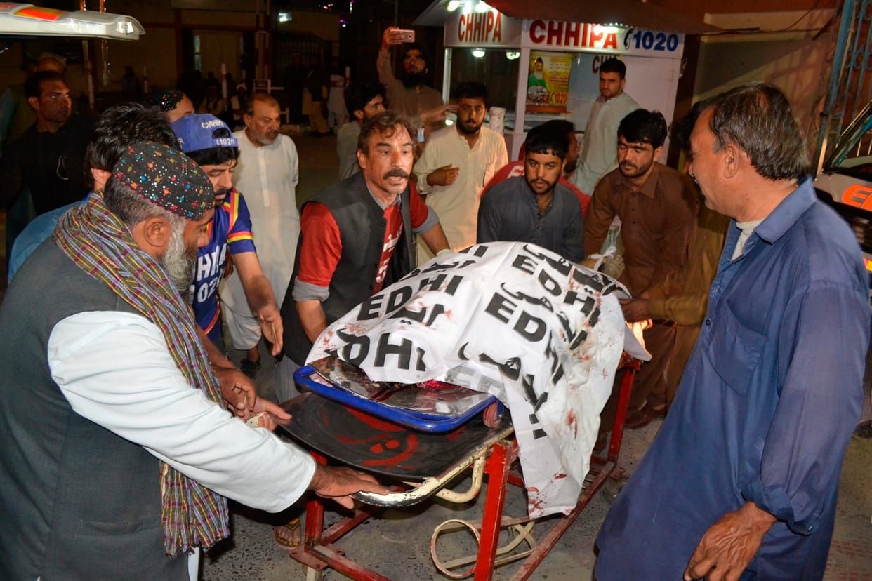  IS Gunmen kill 9 people in twin attacks in Pakistan