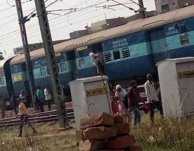 indian railway, Piece of Track Trapped in Punjab Mail Train