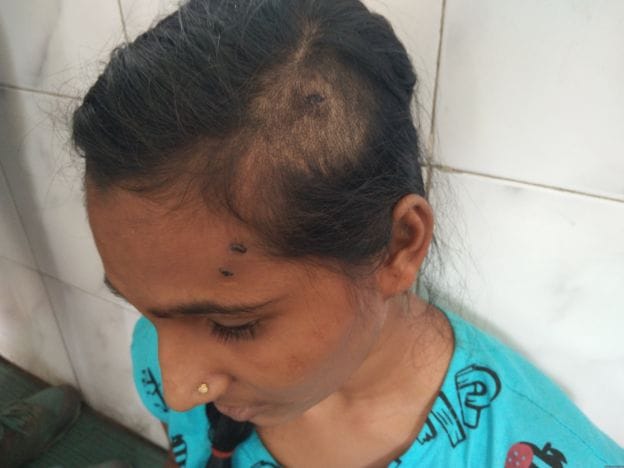 A girl fight with tiger to save her goats 