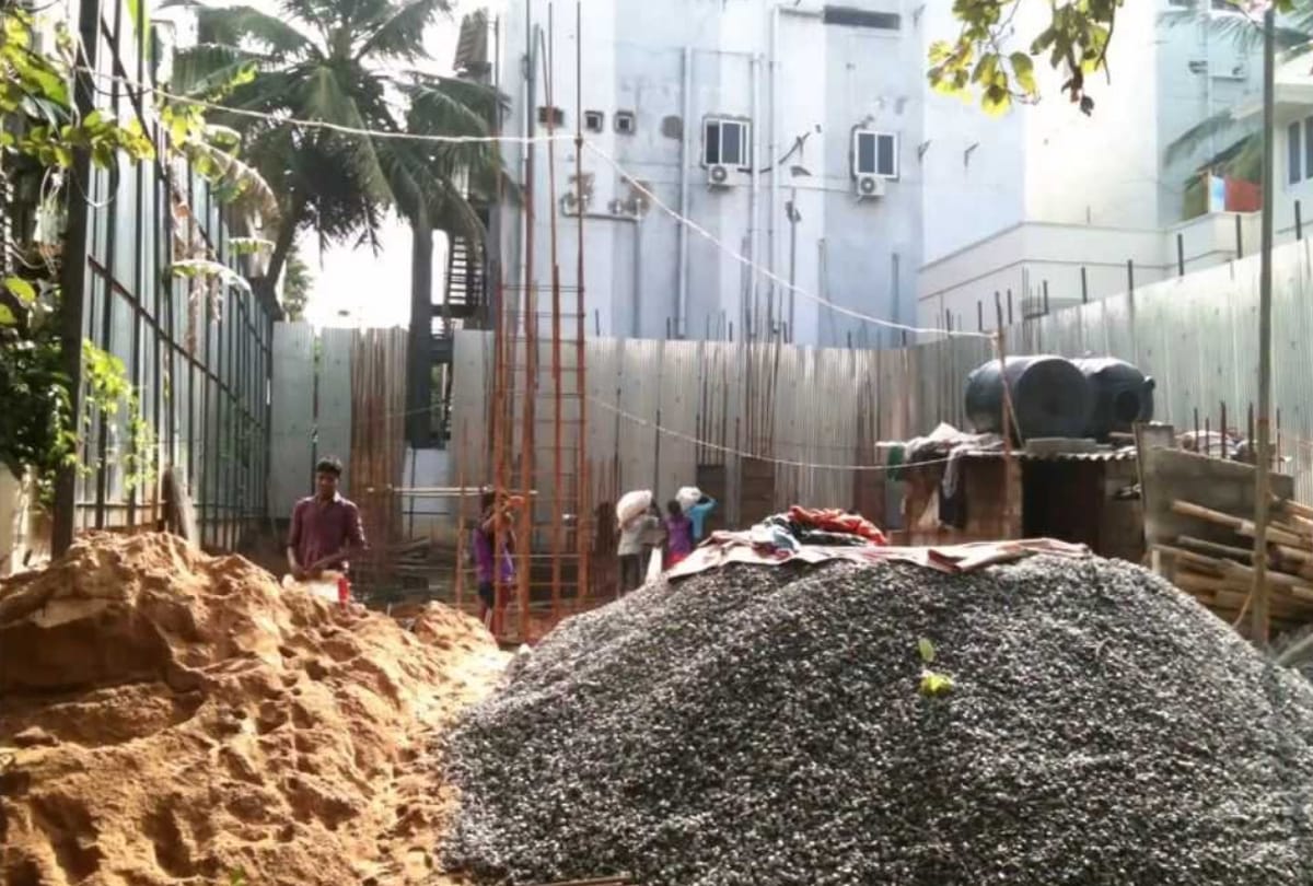 fall in the rates of sand and morang in lucknow