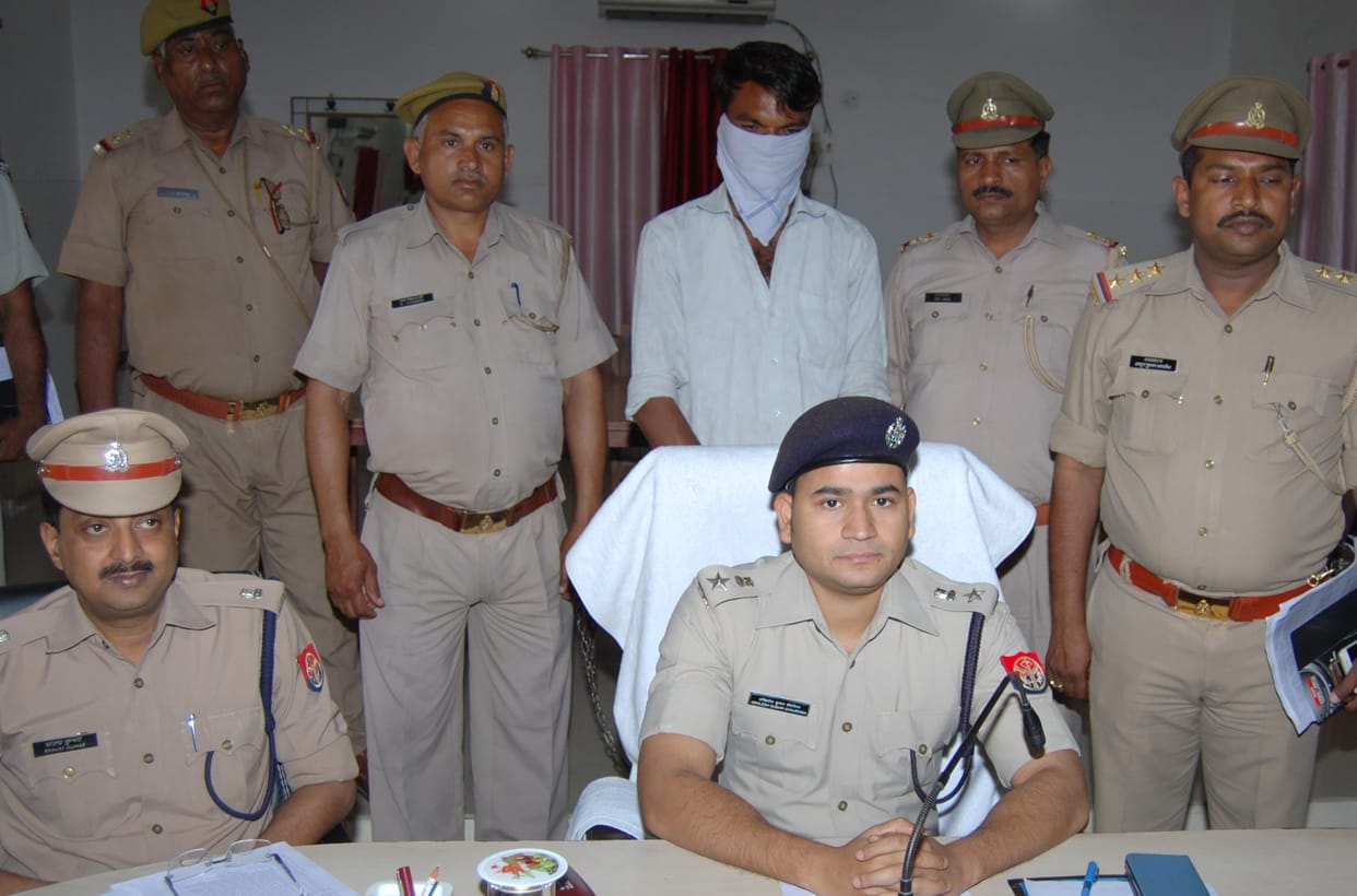 जलेसर पुलिस ने पकड़ा 25 हजार का इनामी