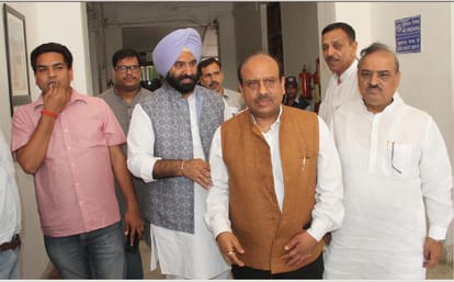 speaker sir please tell,  where happened riot in Delhi
