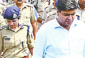 vidio virap hone se fir bigaar sakta hai maahol