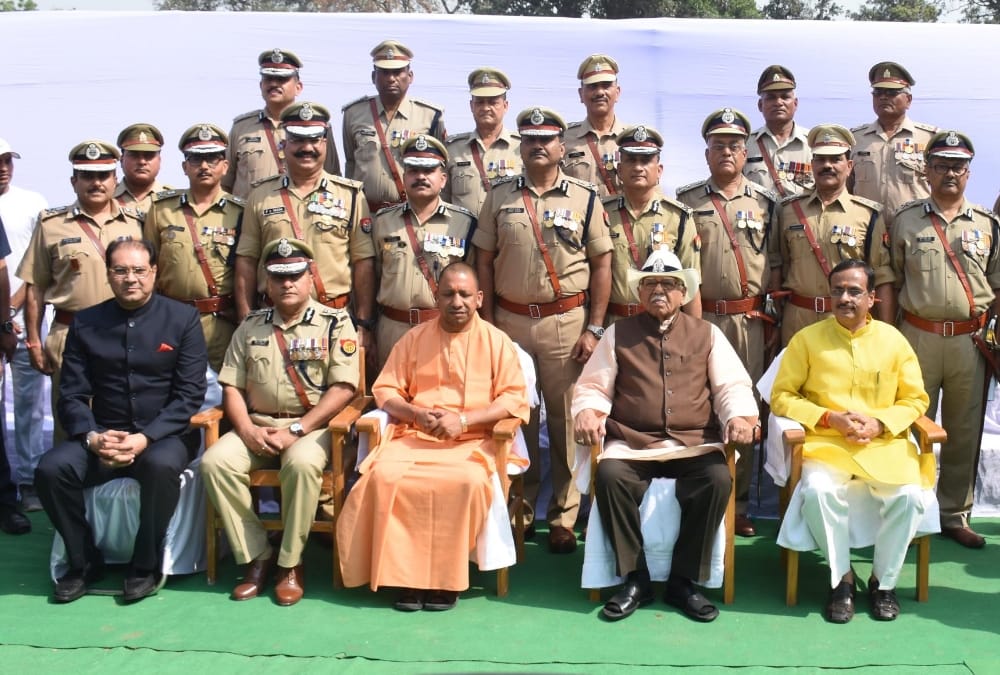 officers did not respect national anthem.