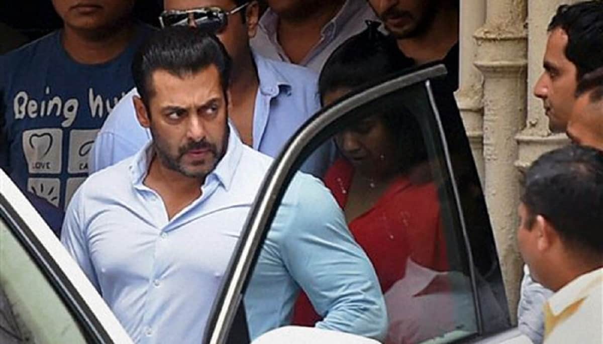 salman khan and 10 other stars accused for crimes and their lives