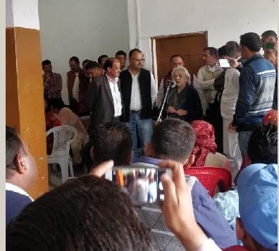 पूर्व बागवानी मंत्री स्टोक्स के खिलाफ  कांग्रेस कार्यकर्ताओं ने लगाए नारे