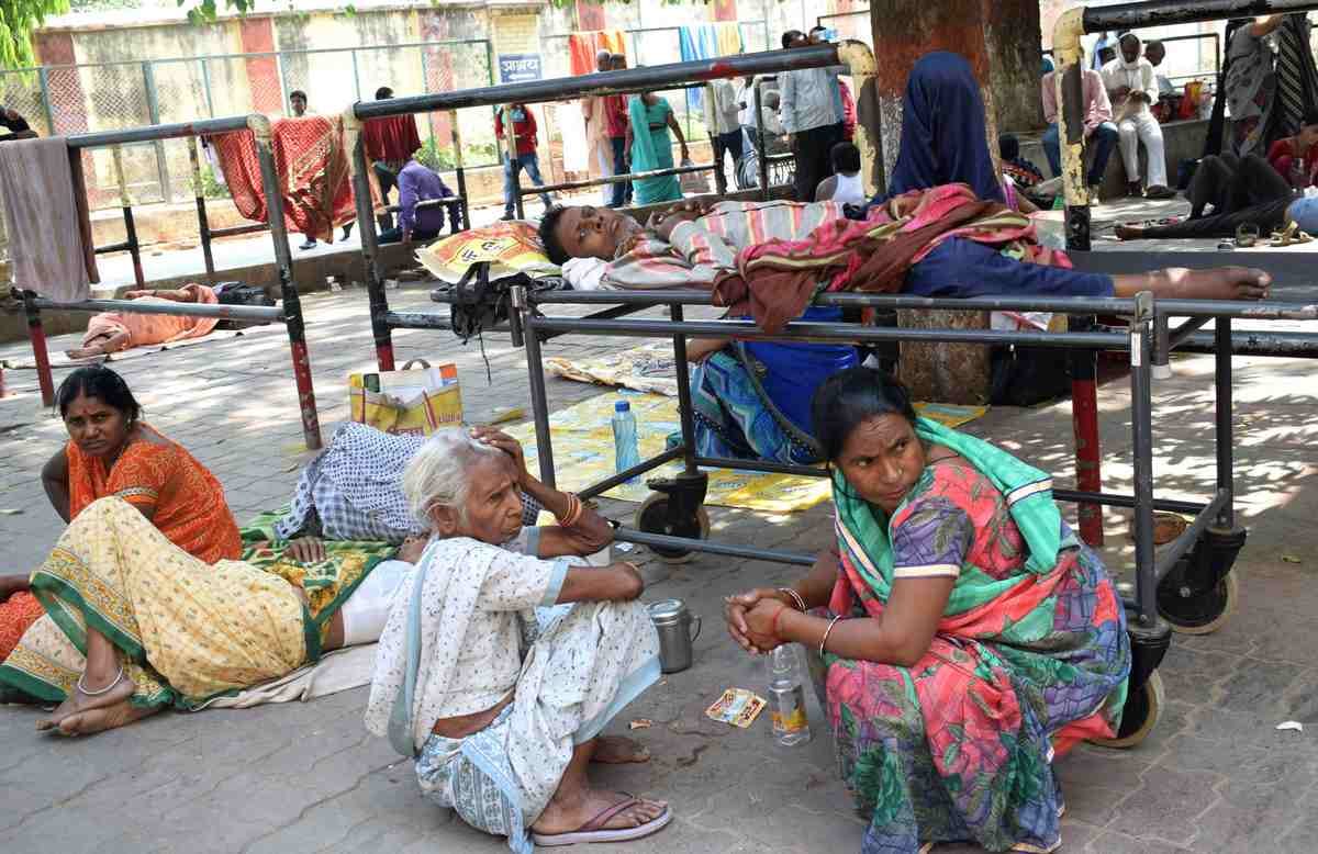 BHU hospital junior doctors strike  continue second day