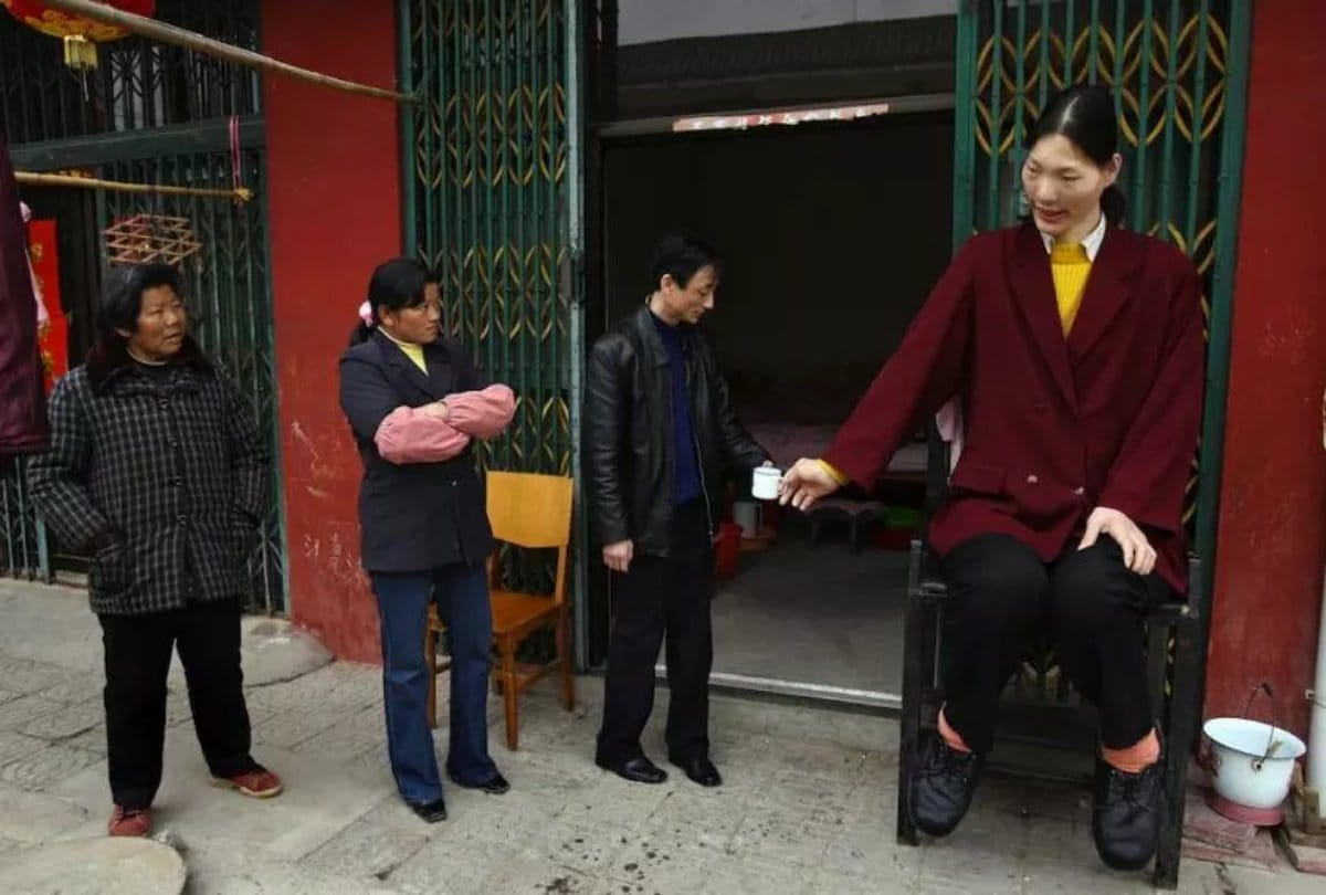 Meet These Incredible five giant bodies mans of the world