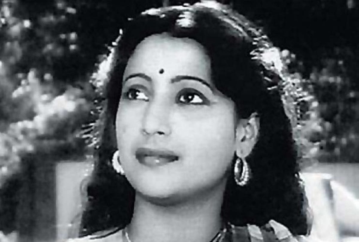 Bollywood Actress Suchitra Sen Birthday Know about actress who refused DadaSaheb Phalke Award